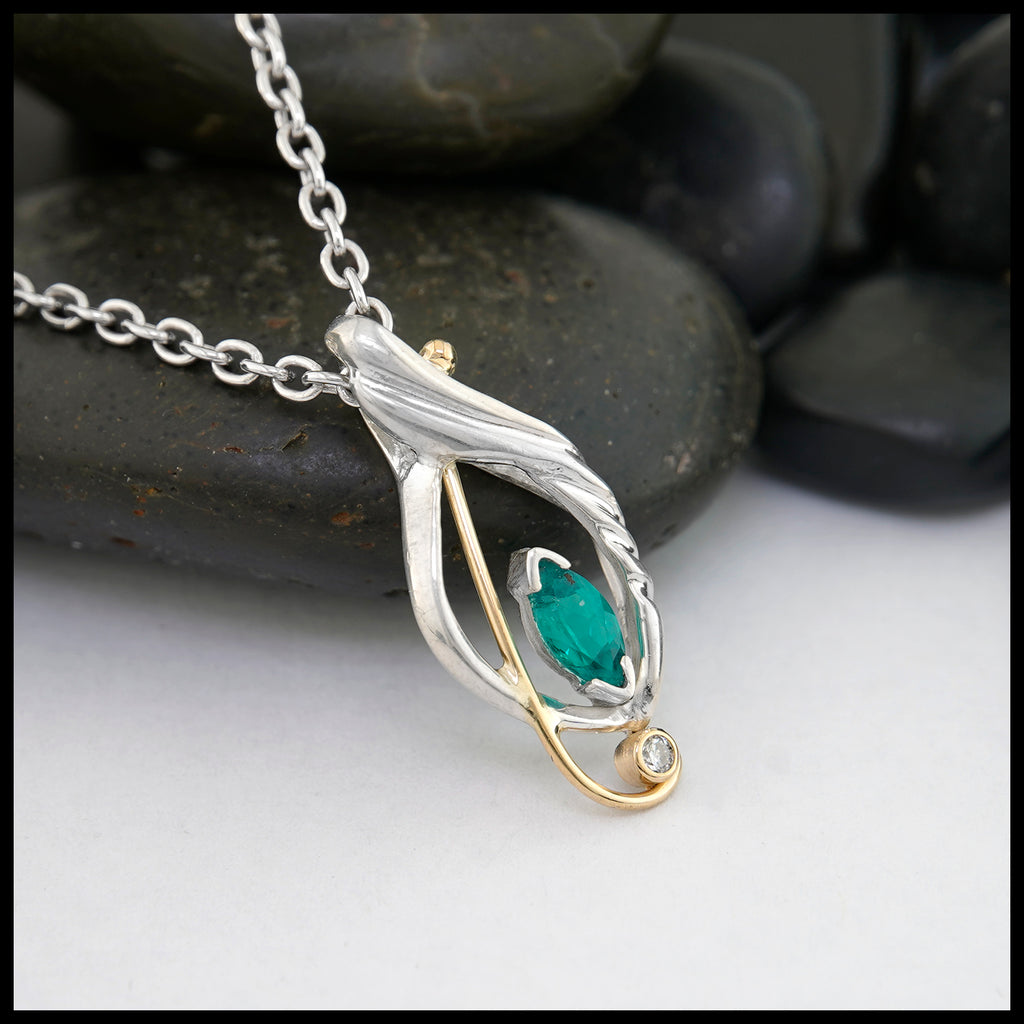 Elegance Emerald Pendant