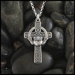 Claddagh cross meaning deals